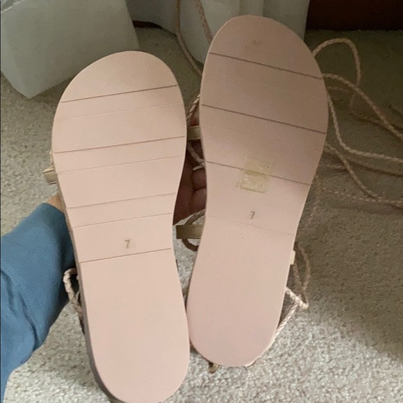 NWOT Jeffrey Campbell Adios Nude Gladiator Sandals - Picture 4 of 4